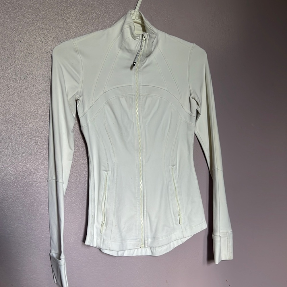 White lululemon jacket